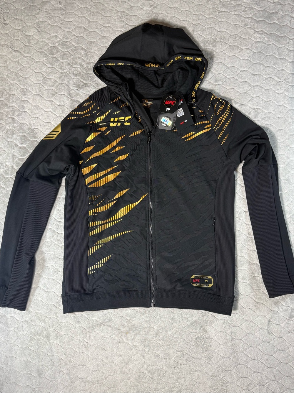 NWT UFC Venum Fight Week 2.0 Full Zip Hoodie Winterer Crypto.com Size Large